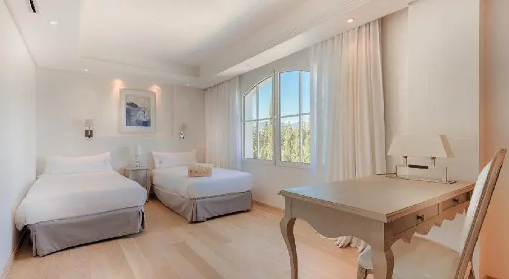 Healthouse Apartments