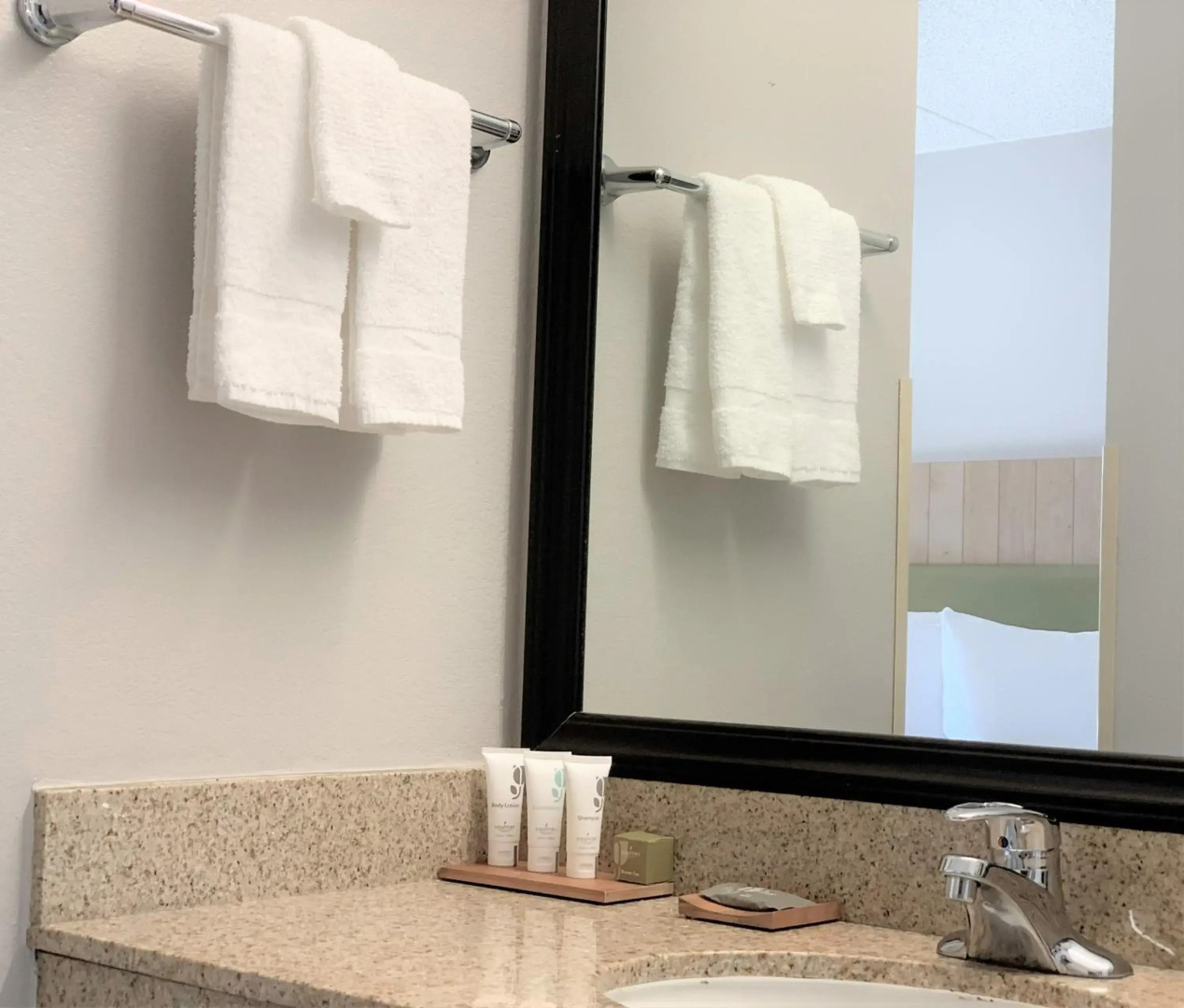 Country Inn & Suites by Radisson, Clarksville, TN