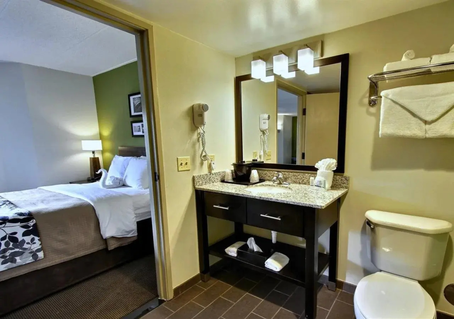 Wingate by Wyndham Salisbury