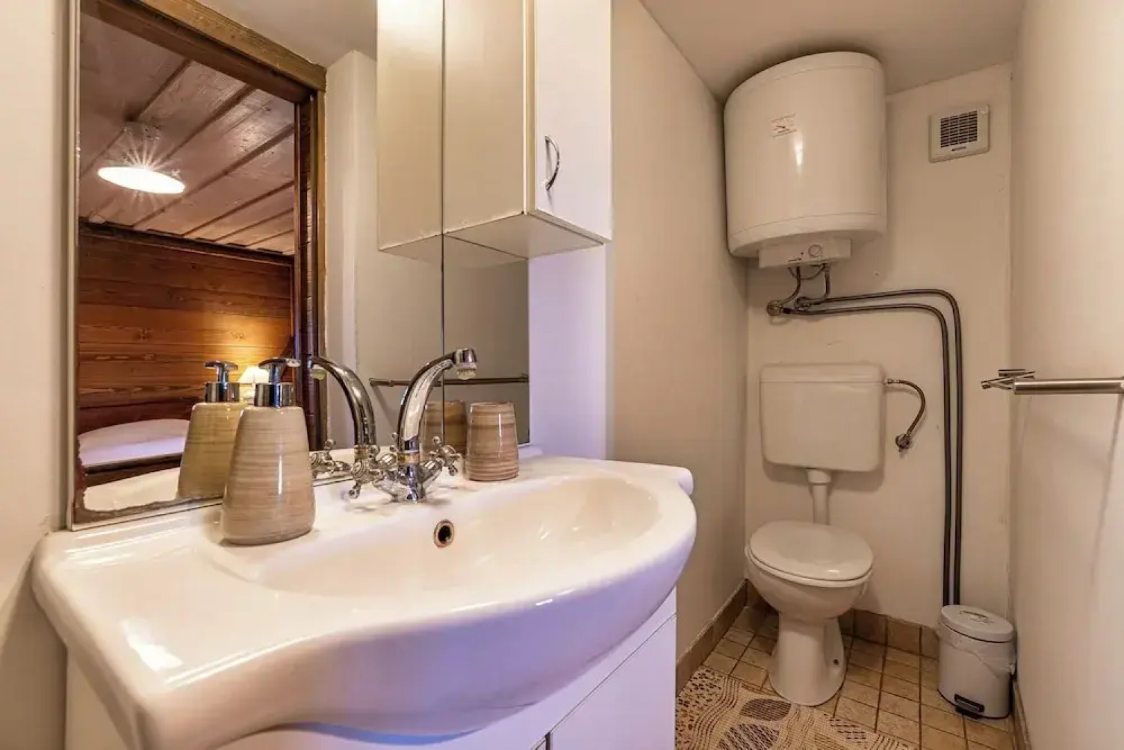 Vineyard Cottages Škatlar