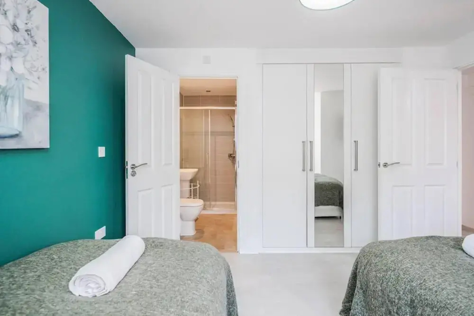 tms Cheerful 5bdr House! Thurrock! Free Parking!