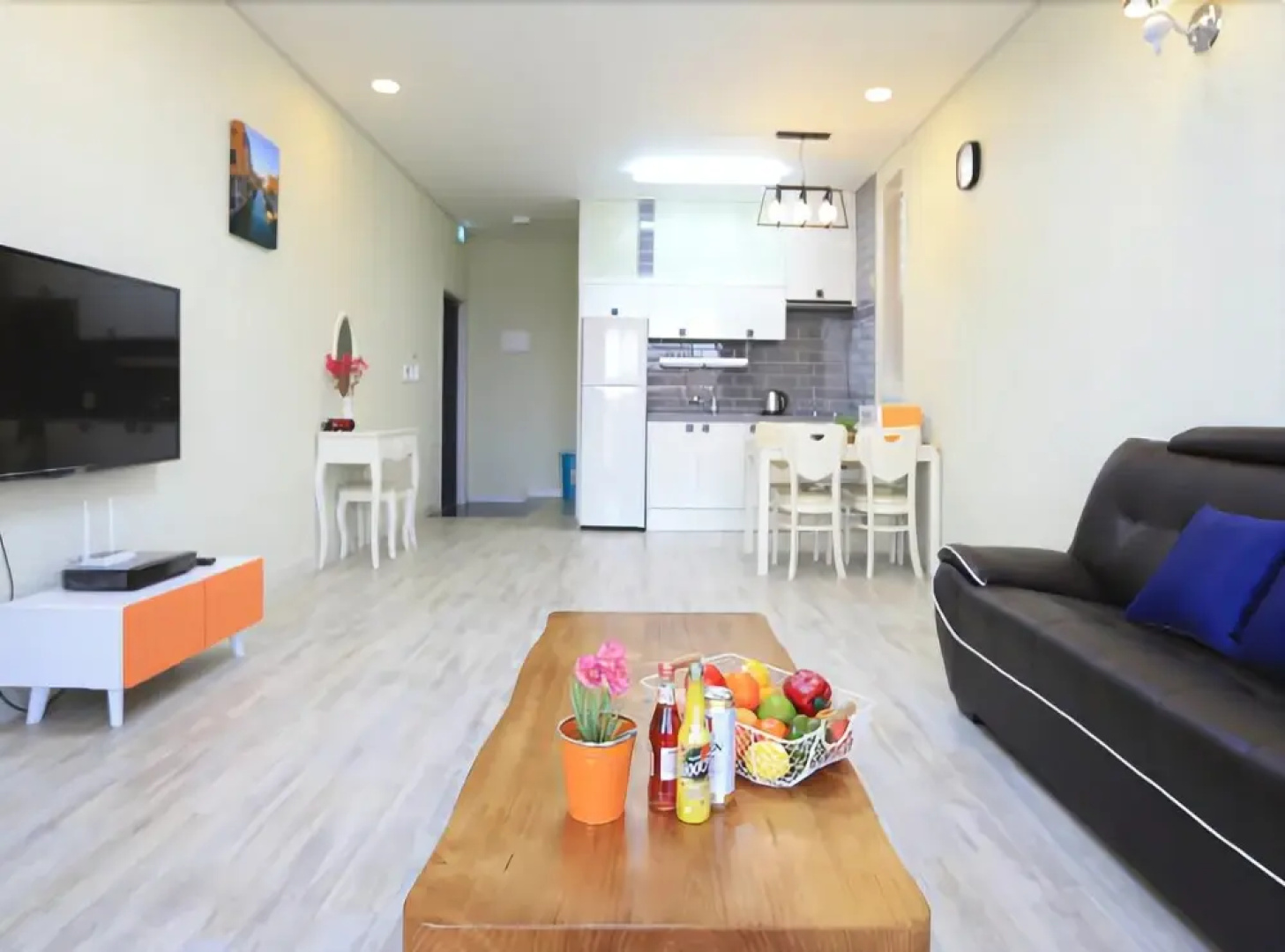Buan Mohyang Crystal Pension