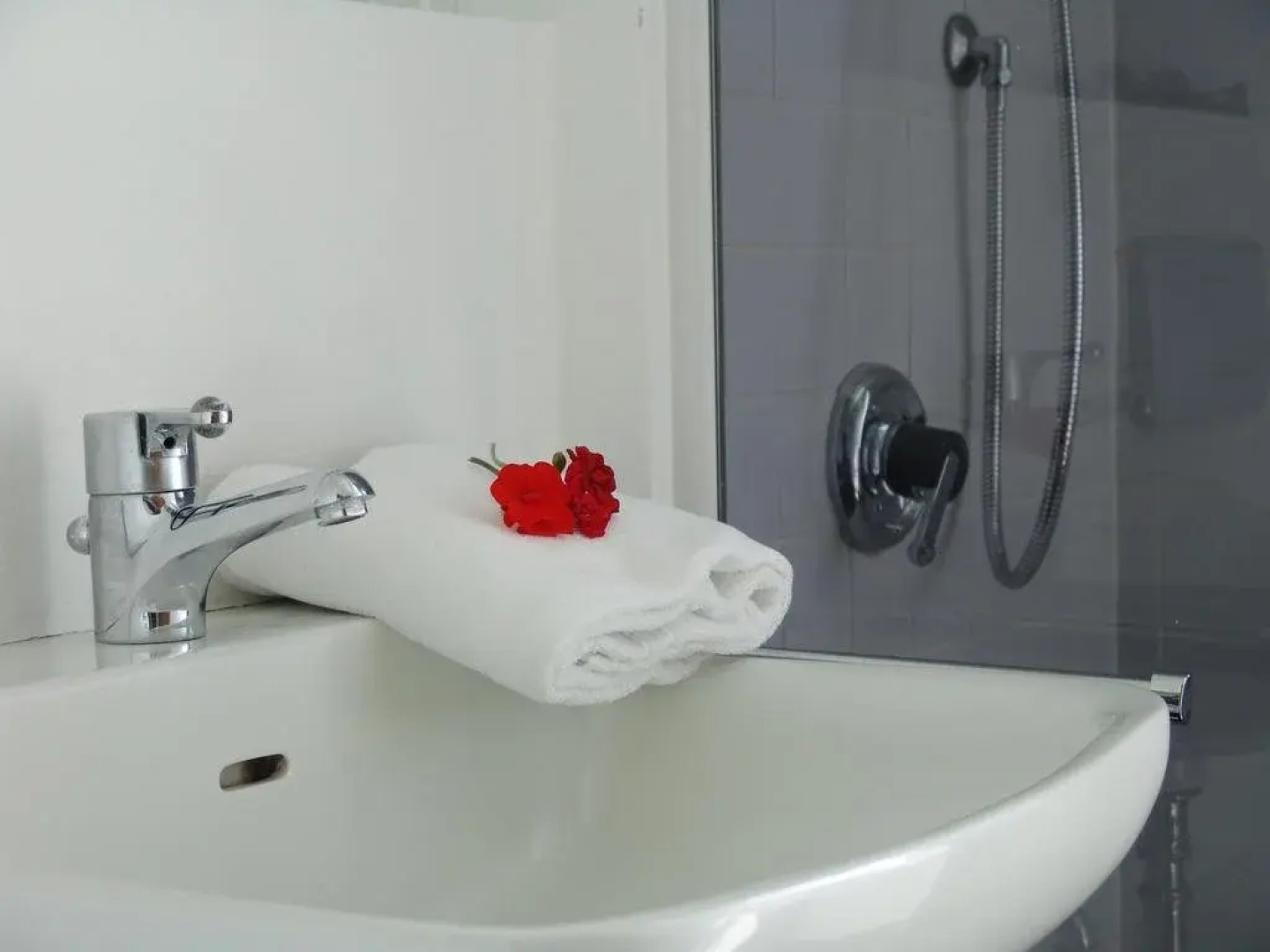 Ferienhaus Walnuss Hütte + Ferienwohnung Glück Auf