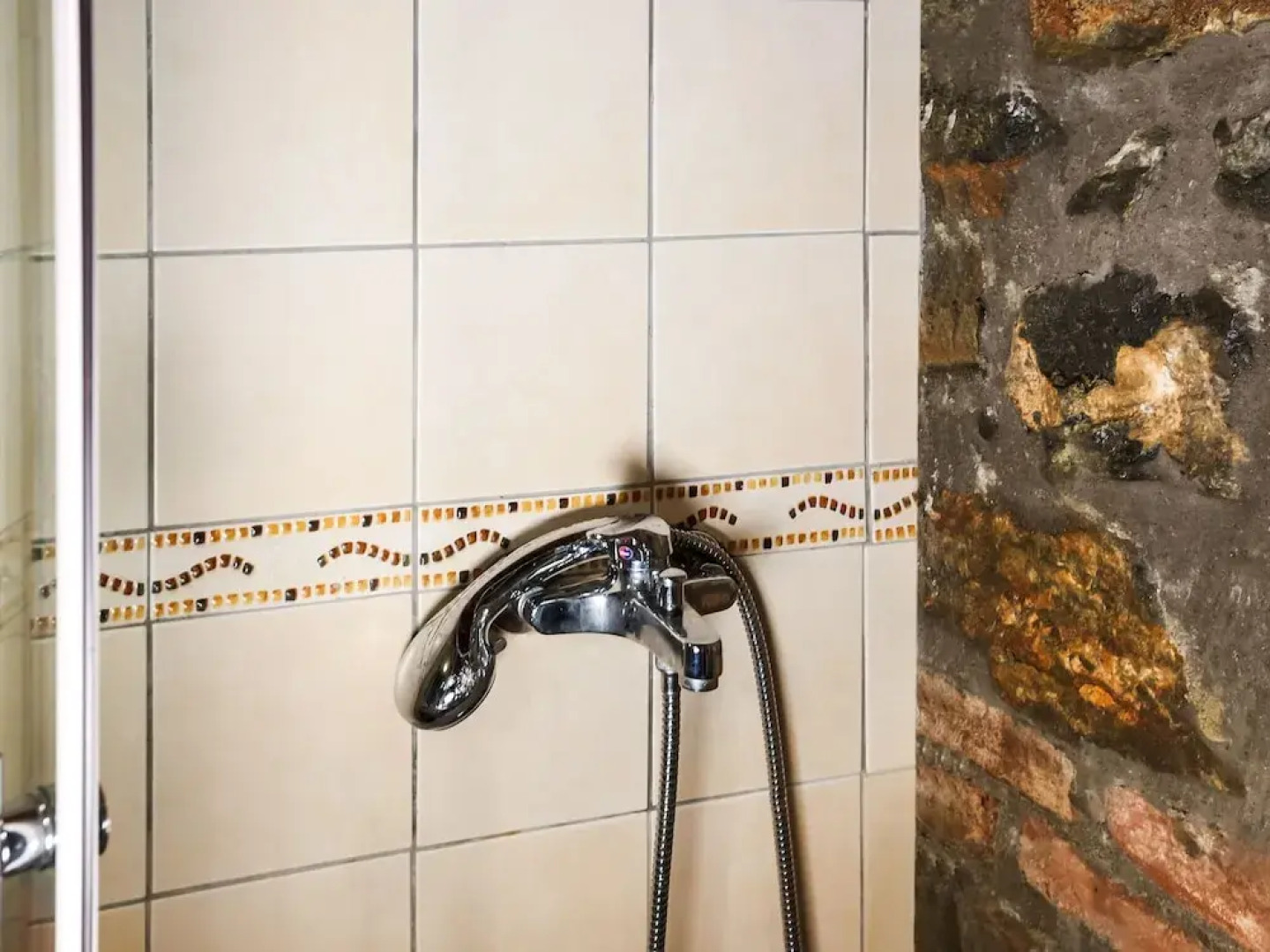 Exotic Holiday Home in Pella with Garden