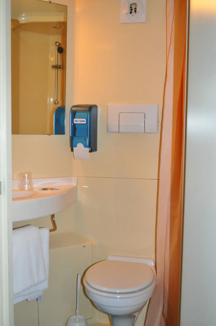 hotelF1 Bourges Le Subdray