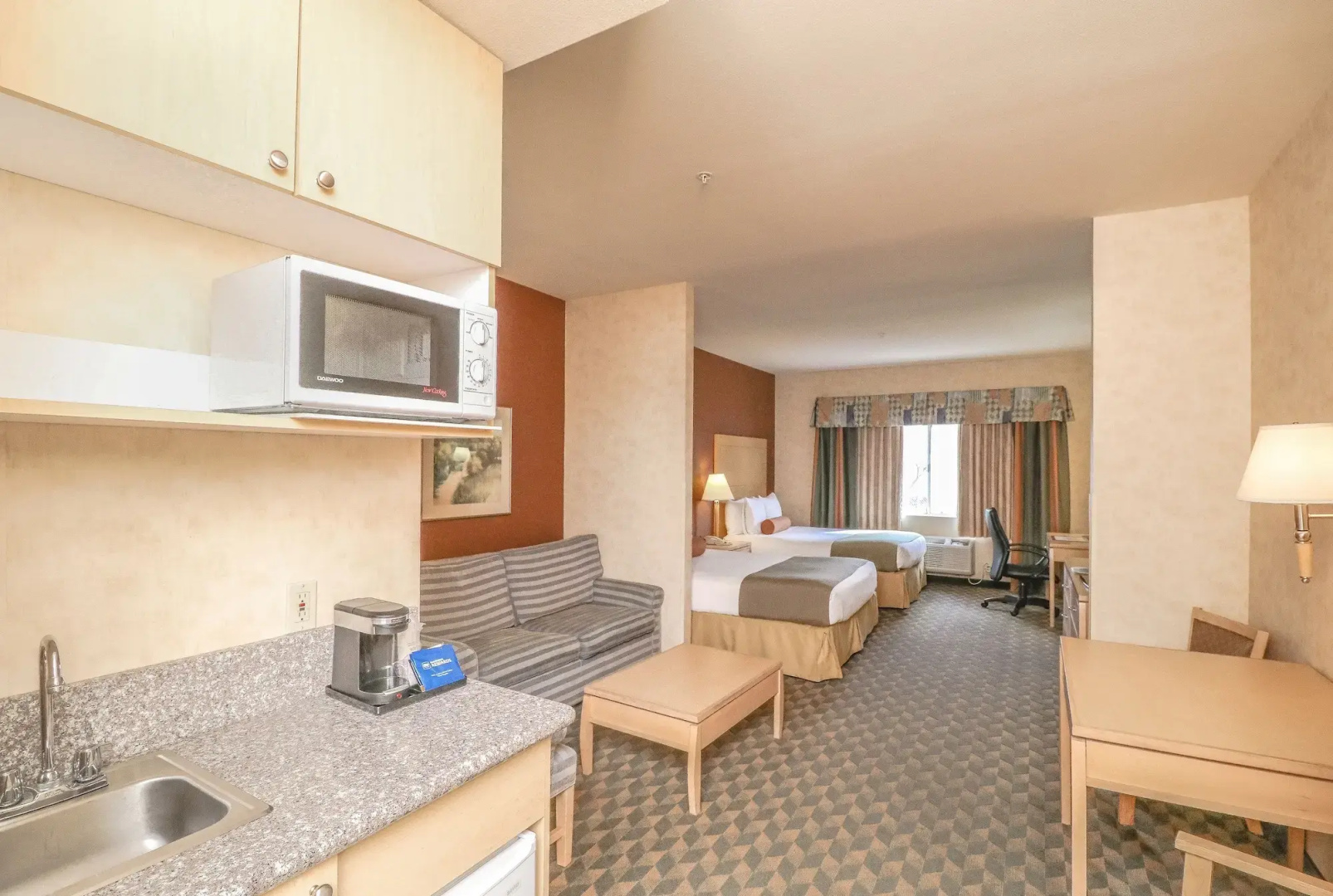 Best Western Plus North Las Vegas Inn & Suites