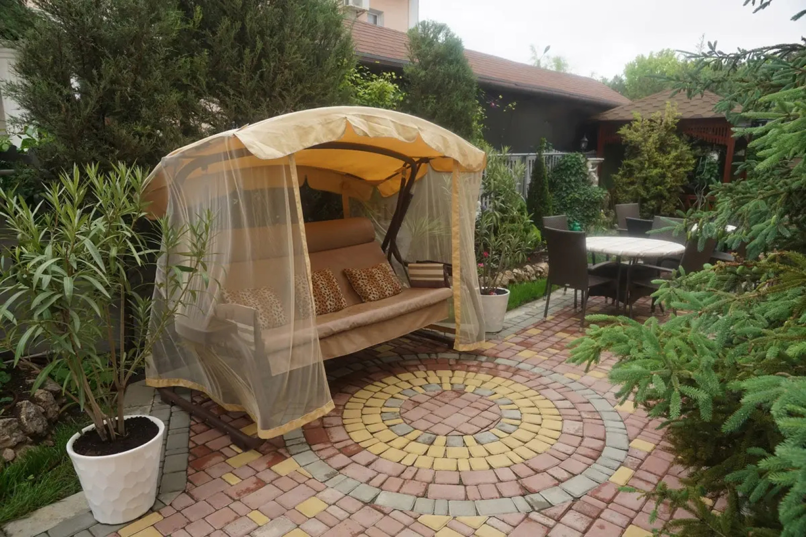 Золотой лев (Песчаное)