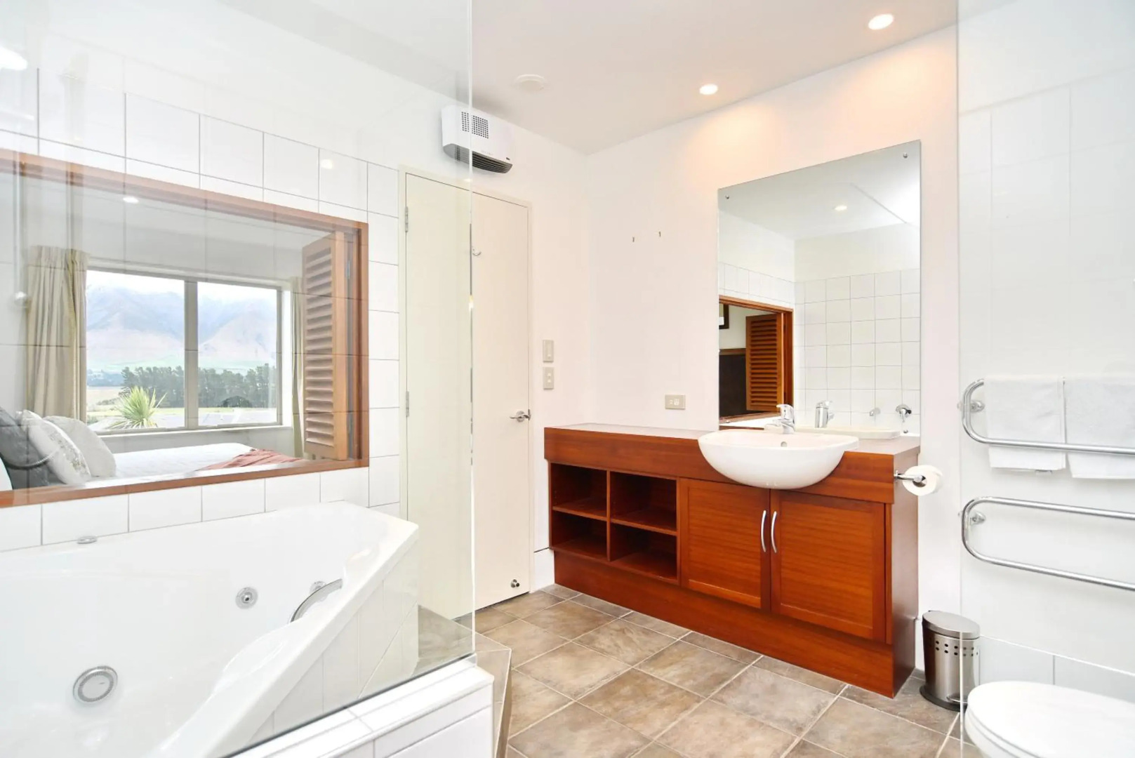 High Country Villa 250 - Christchurch Holiday Homes