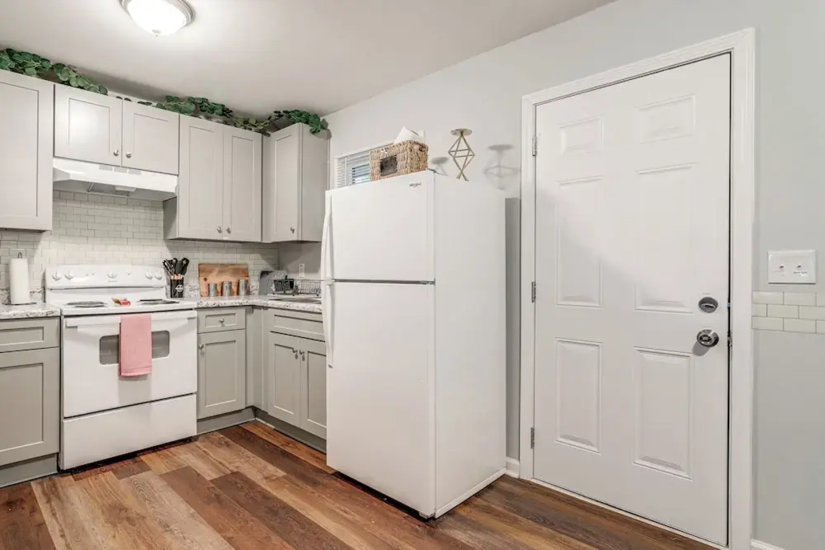 15 Mi to Dtwn Atlanta: Home w/ In-unit Laundry