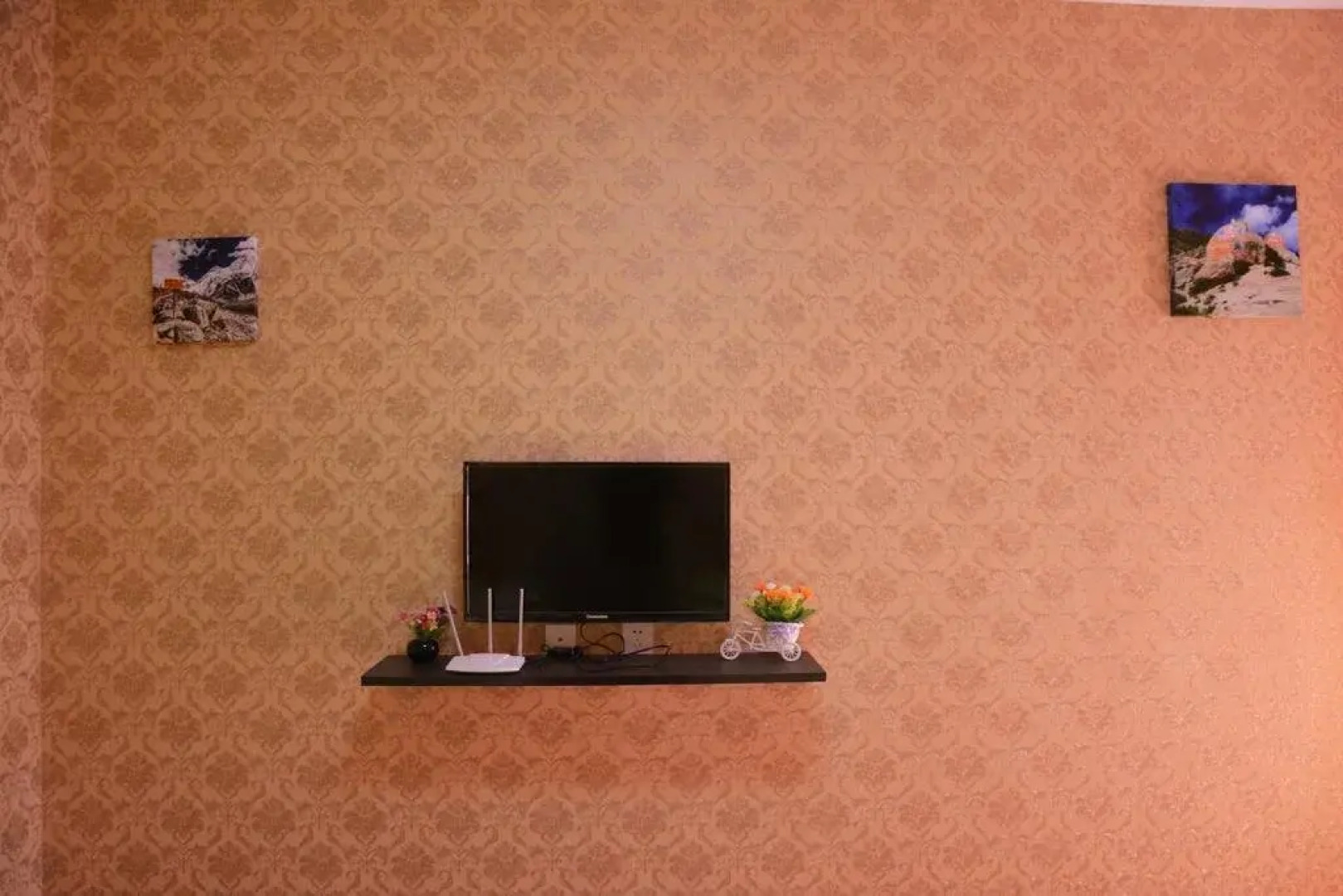 Daocheng Yading Baimaoniu Hotel