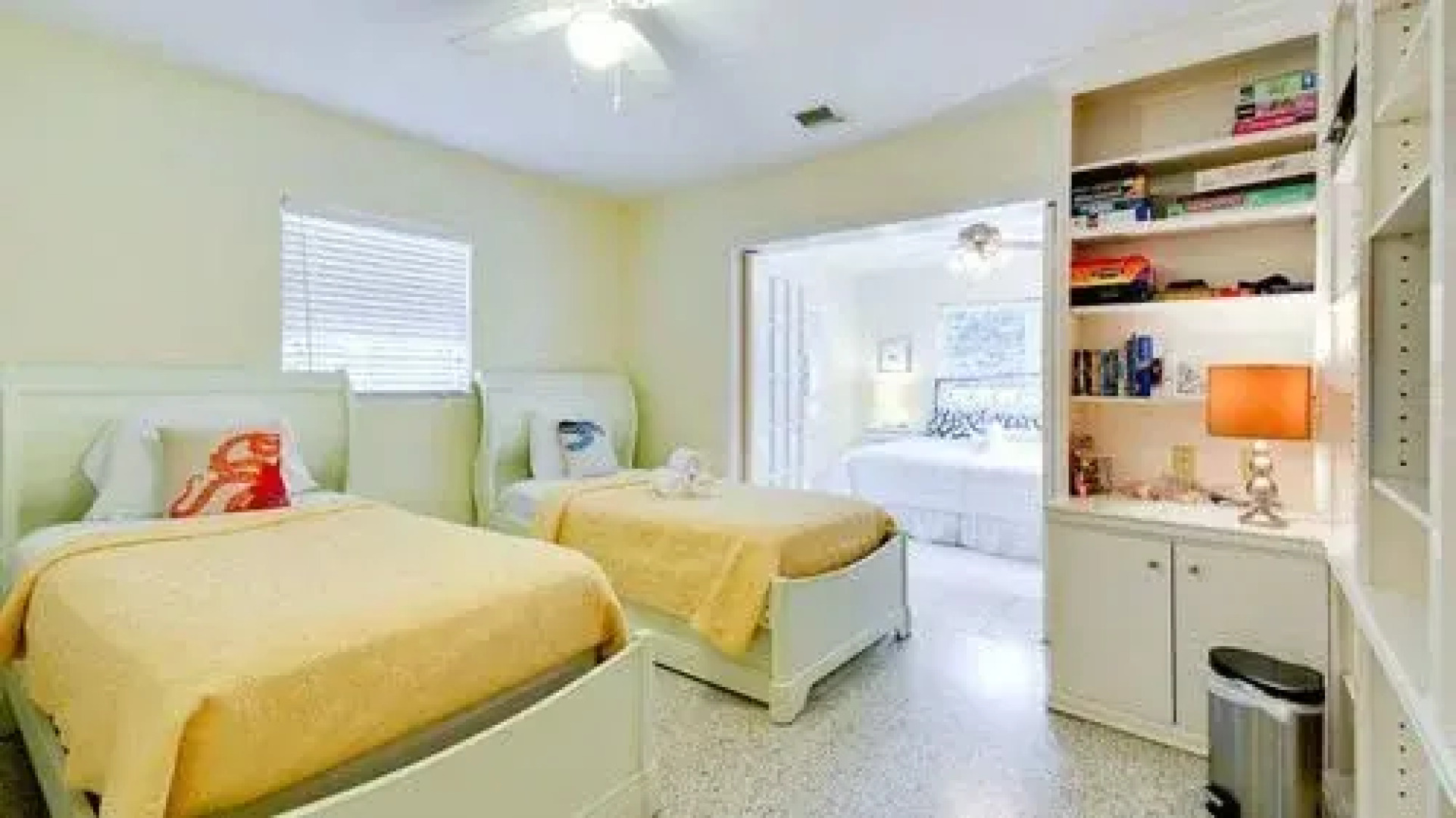 Bikini Bottom by RedAwning