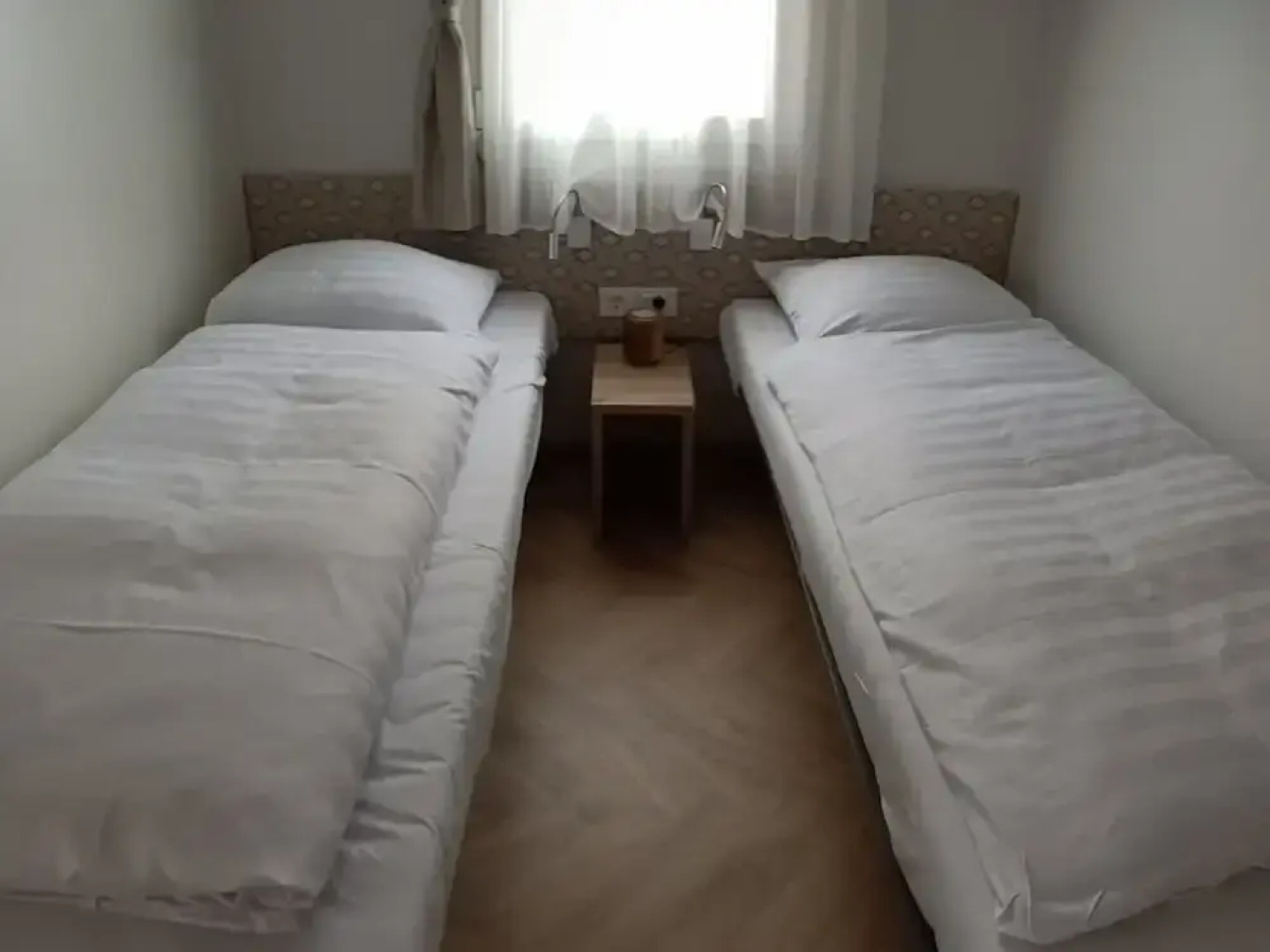 Tidy Chalet With Dishwasher, 9 km From Maastricht