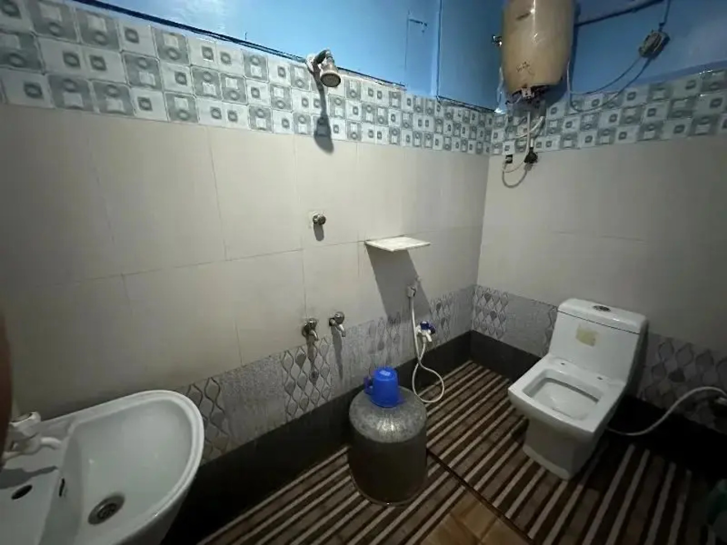 Anandha Lodge