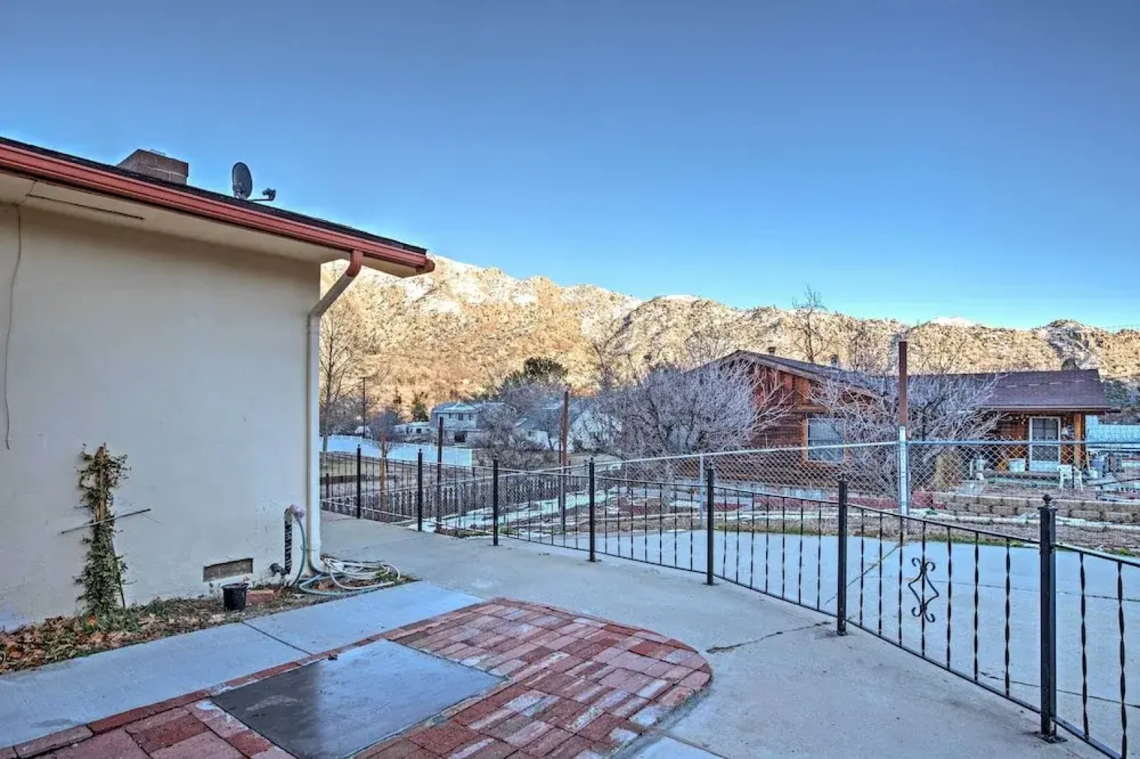 Scenic Kernville Home - Walk to Downtown & River!