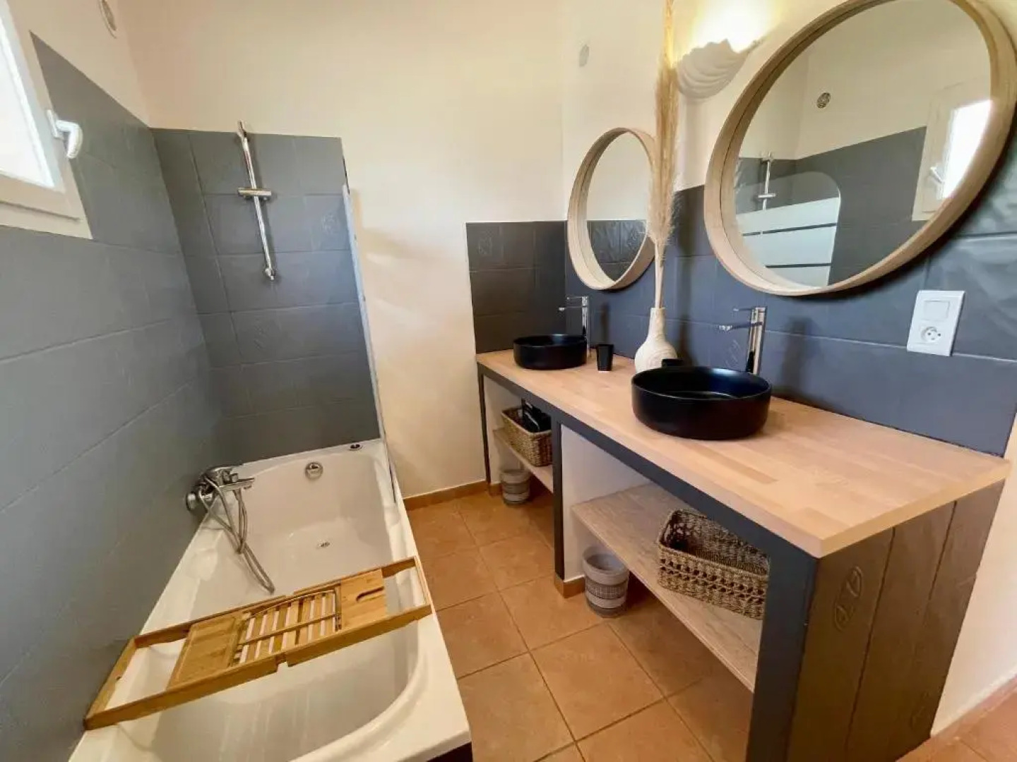 Villas CALA CORSA - 3 et 4 Chambres CALA ROSSA Porto-Vecchio - Villas entièrement Climatisées à 5 minutes à pied de la plage Cala Rossa