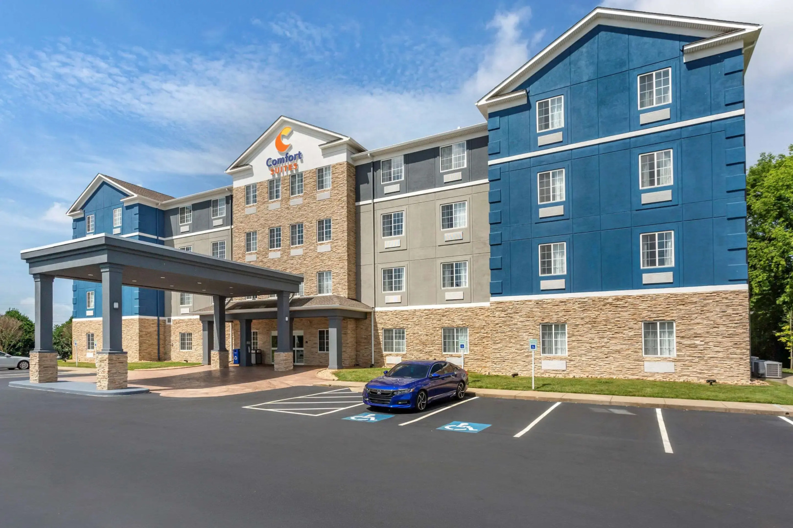 Comfort Suites Clarksville near Governors Square Mall