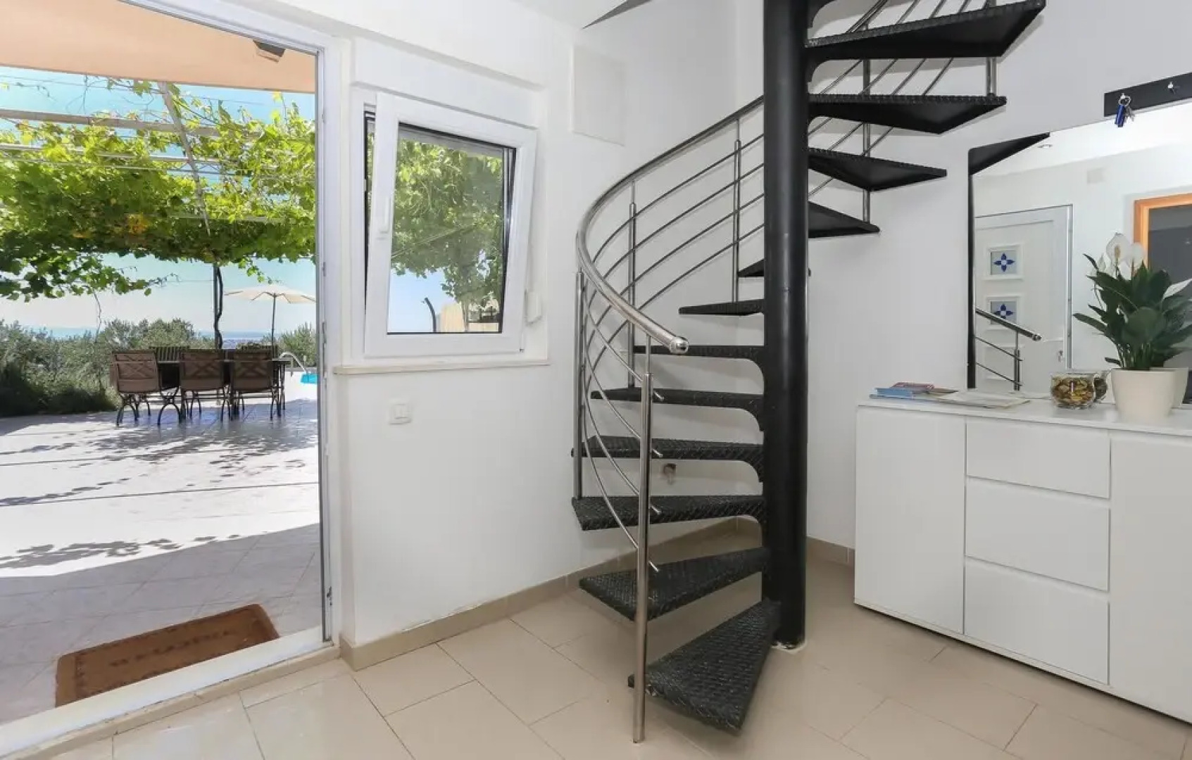 Nice Home in Solin With Wifi and 2 Bedrooms