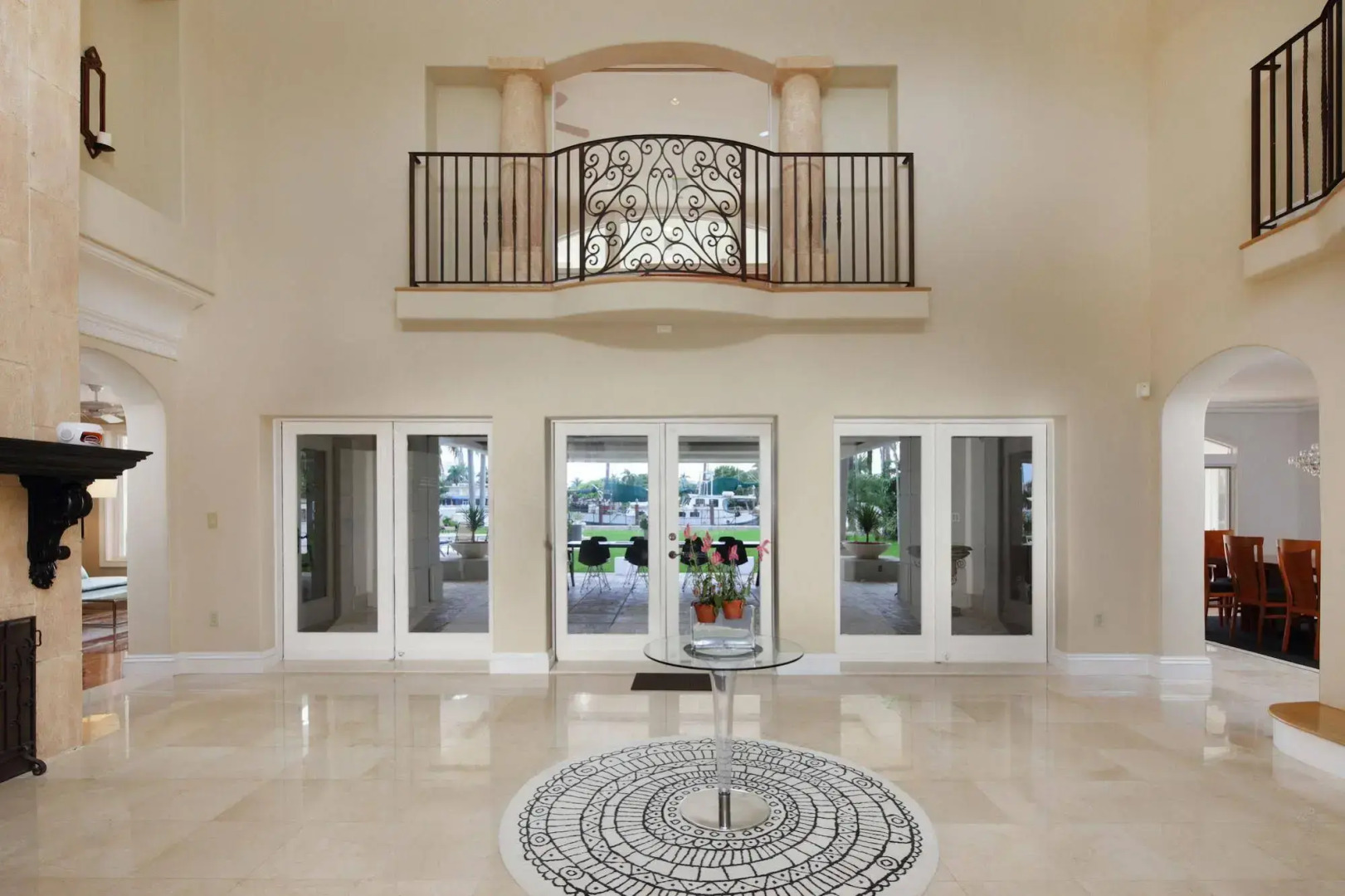 Casa Grande on the Bay