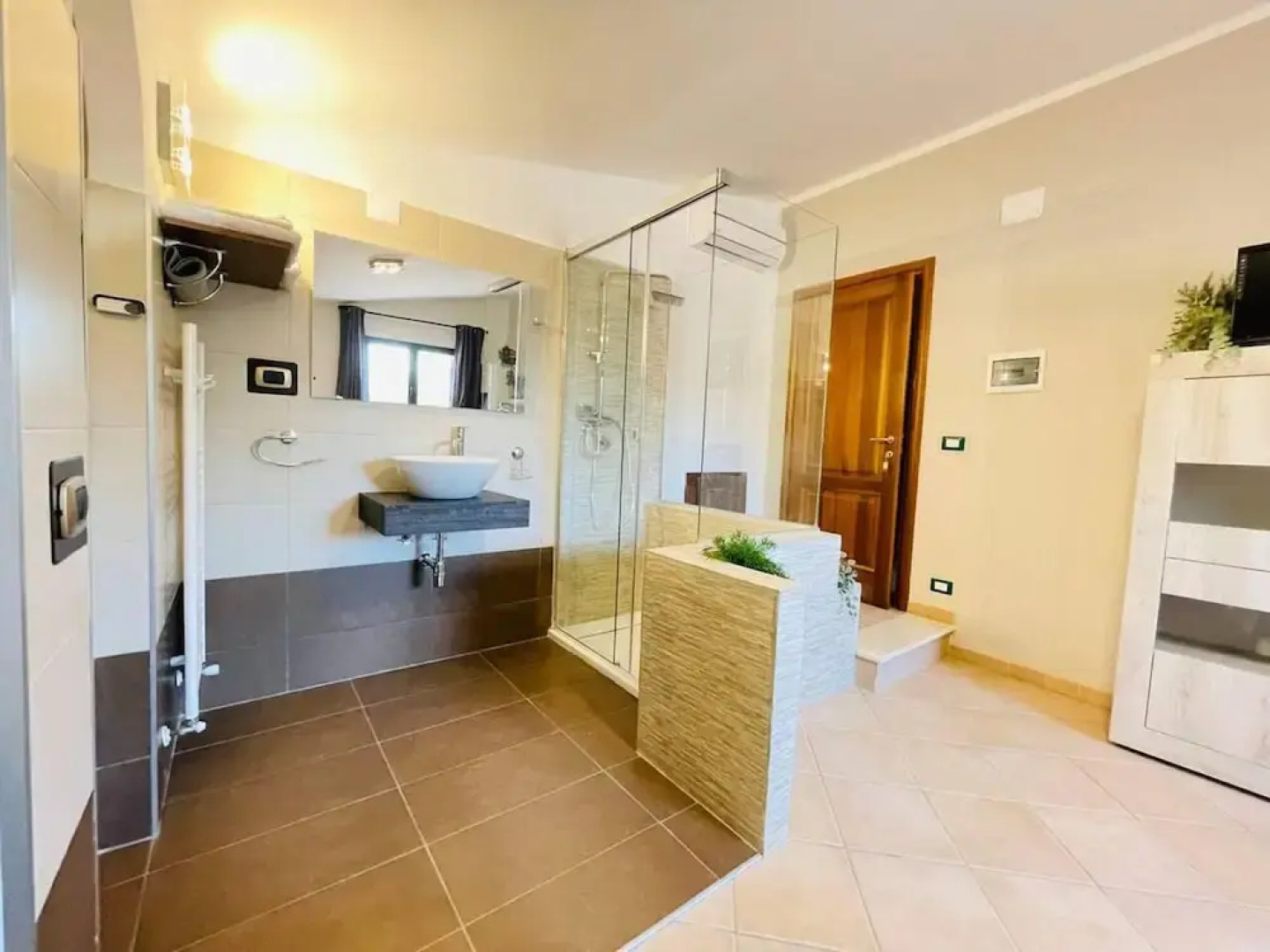 Captivating 5-bed Villa in Sulmona, A Place To Be!