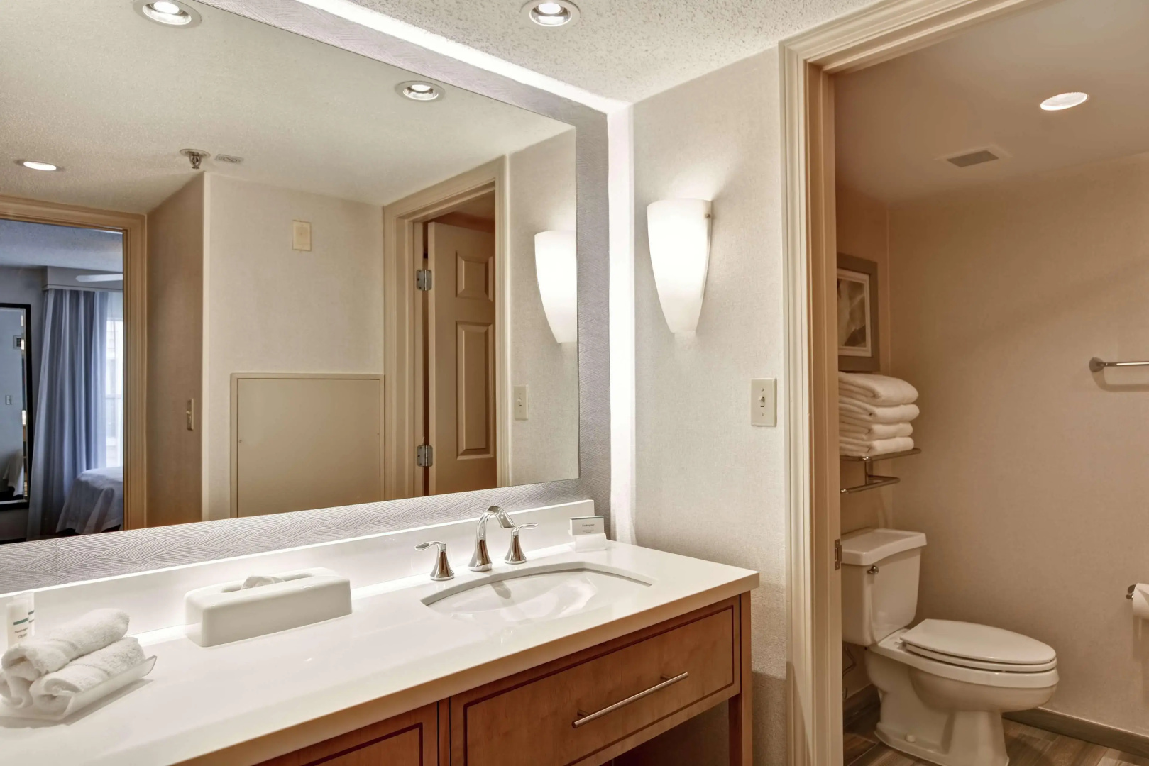 Homewood Suites by Hilton Windsor Locks Hartford