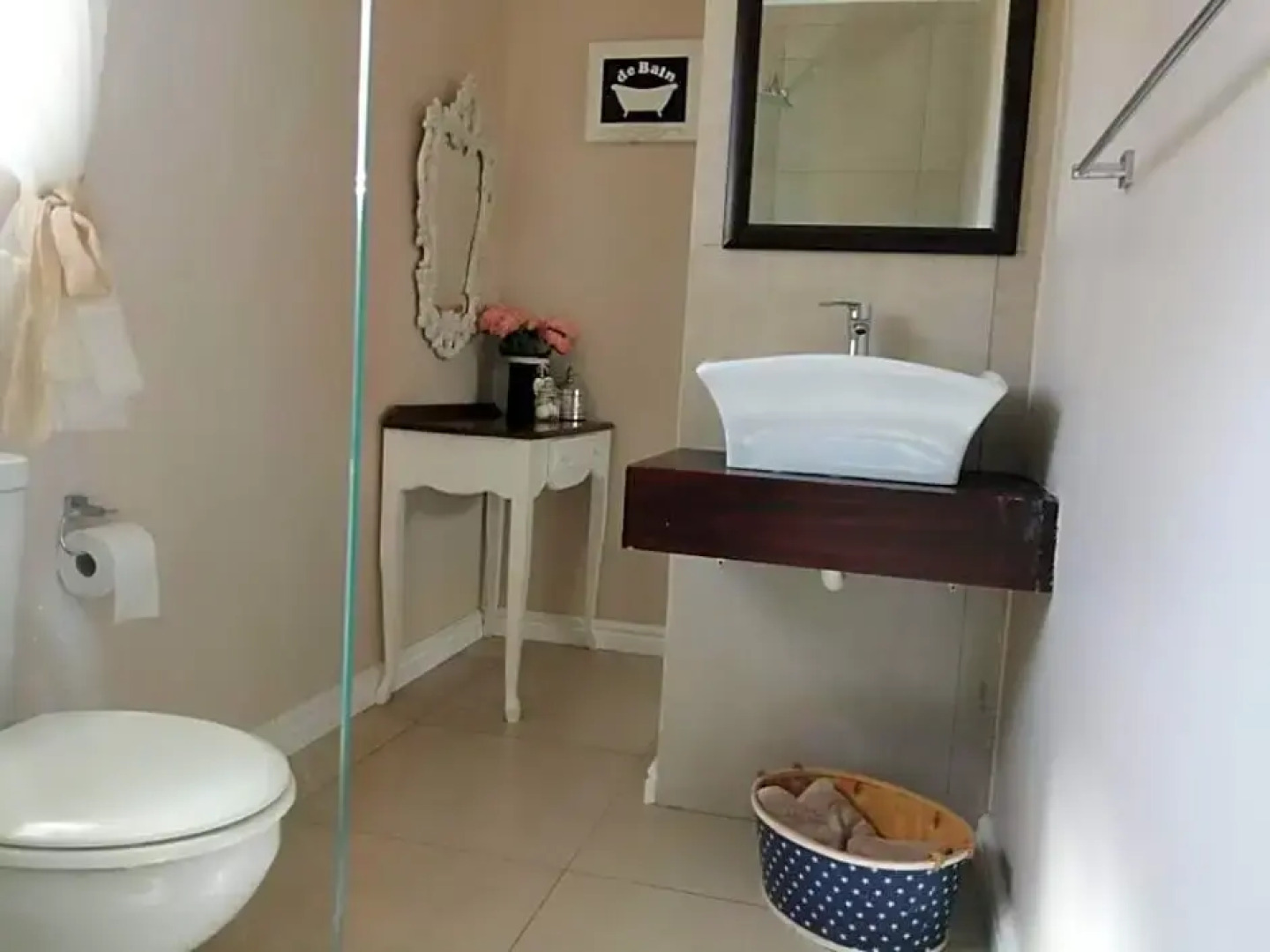 Aquadel Accomodation