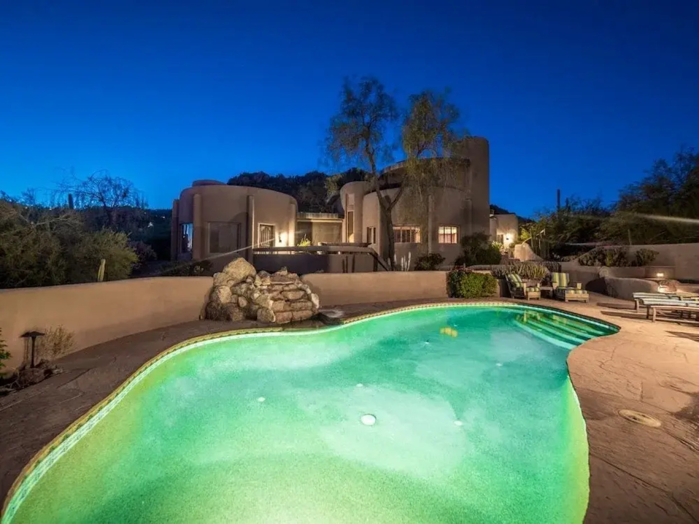 Carefree Oasis - Four Bedroom Home