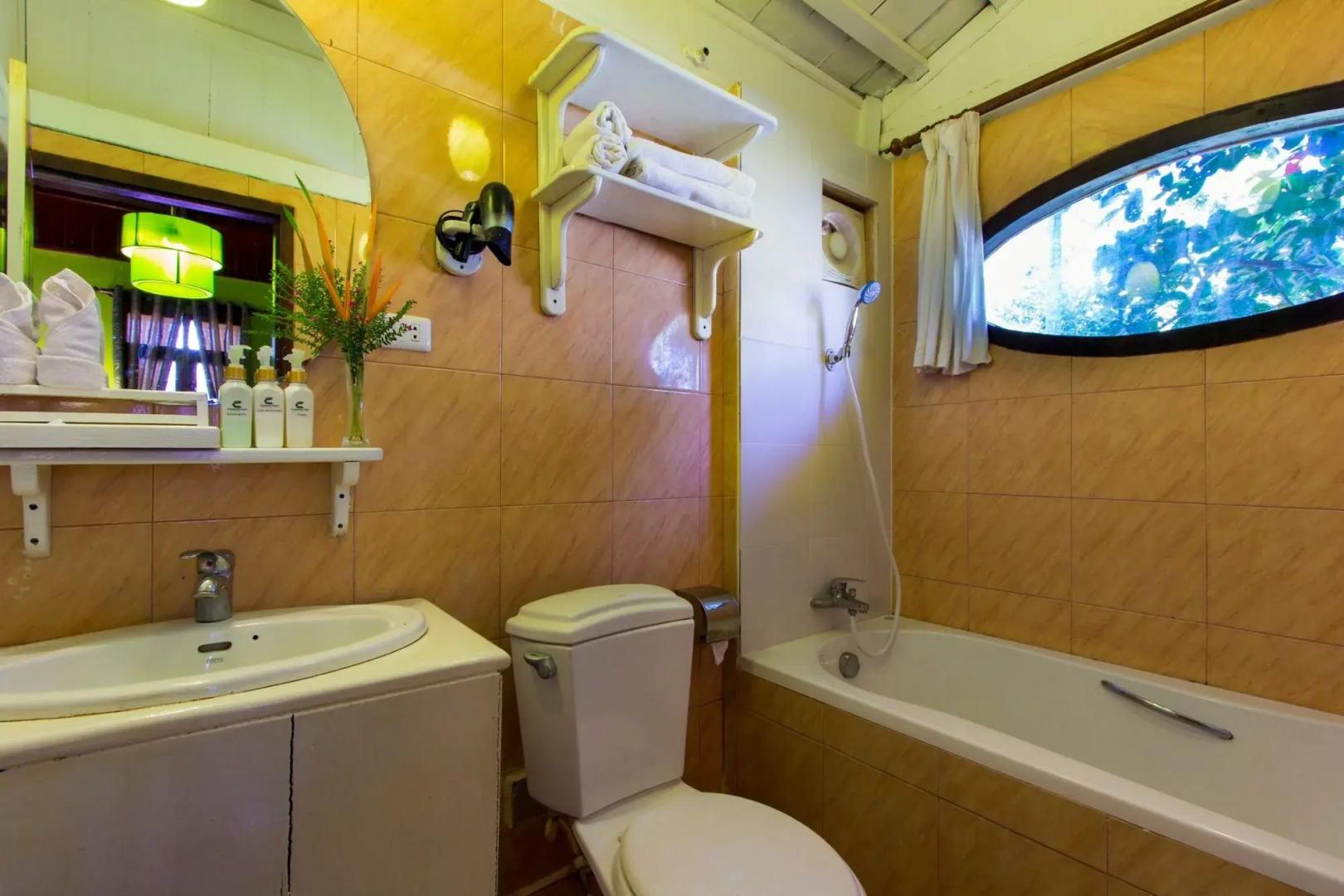 Chanthavinh Resort And Spa