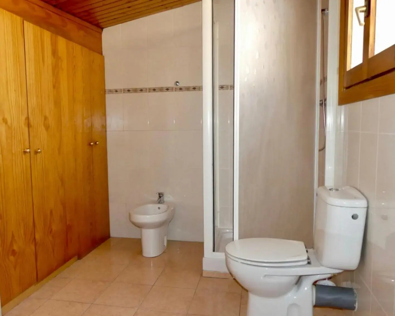 DÚPLEX Acollidor al Centre de Vic APTGARBI