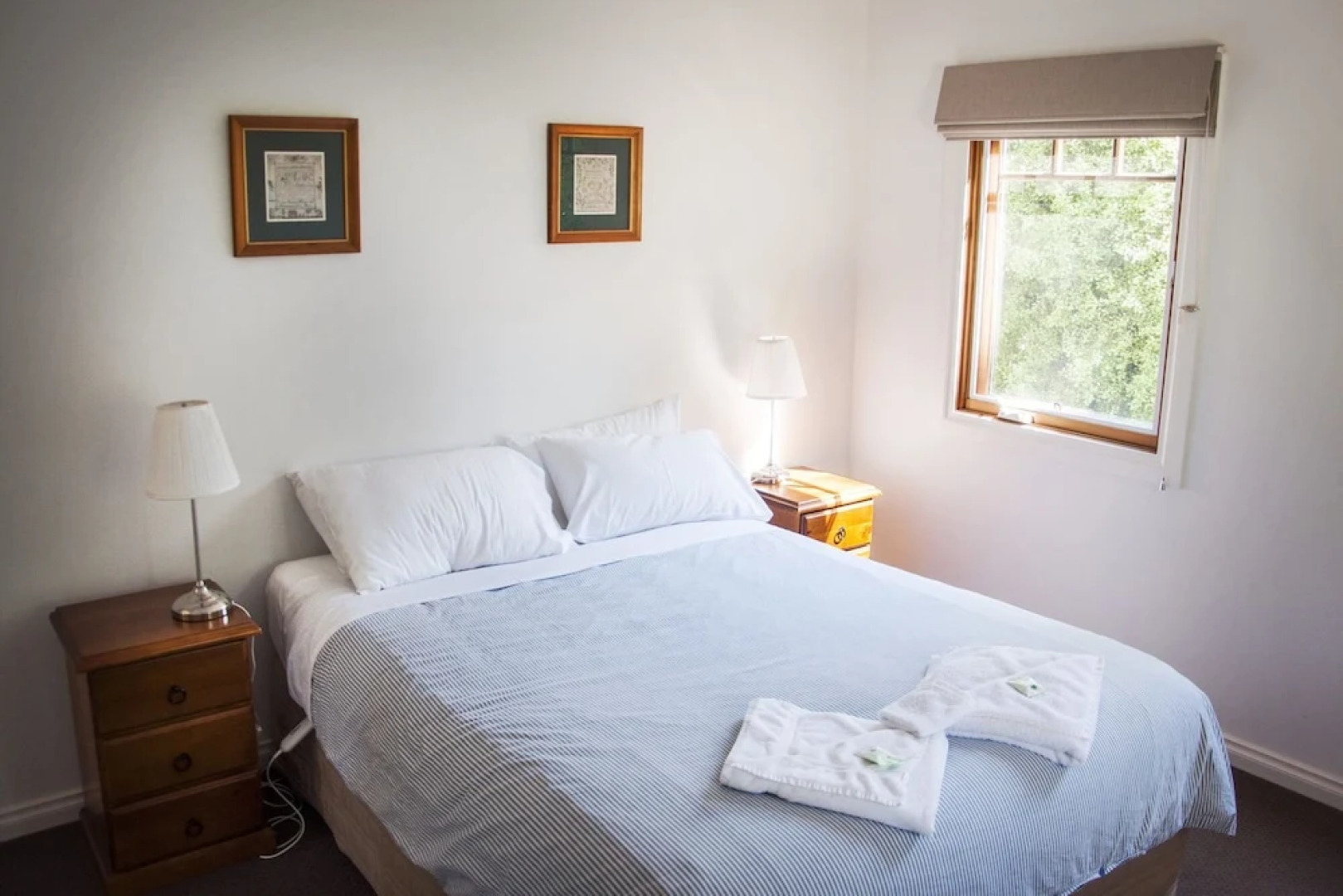 Johanna NEW MODERN HOUSE