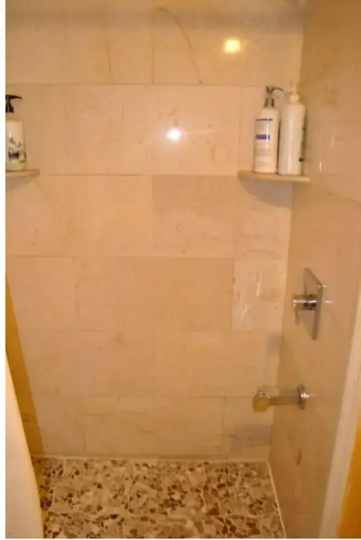 Newark Hansbury Multi Level House