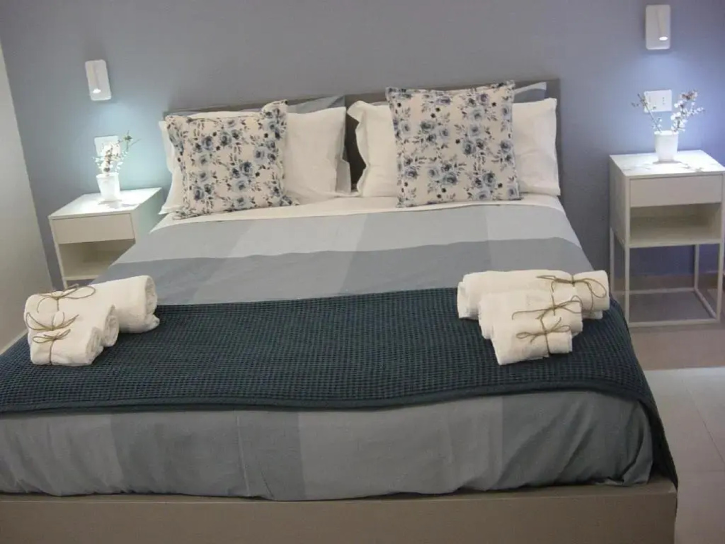 kissunderthemoonapartments