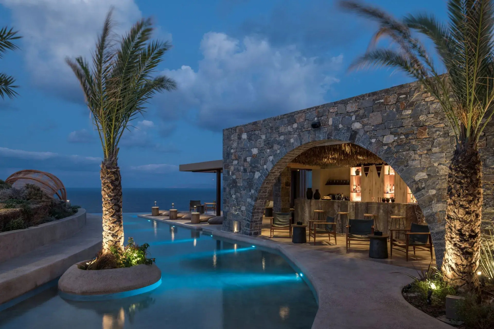 Acro Wellness Suites - Adults Only