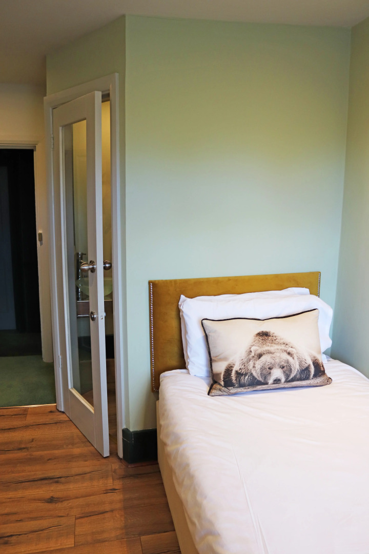 Shillingford Bridge Hotel