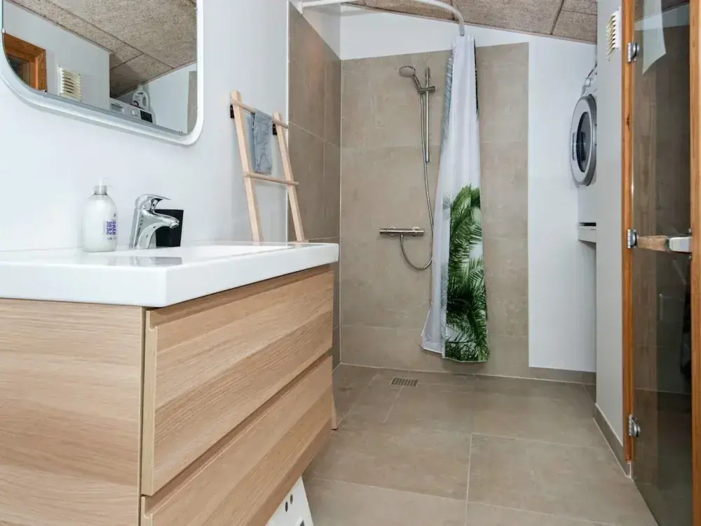 6 Person Holiday Home in Bjert-by Traum