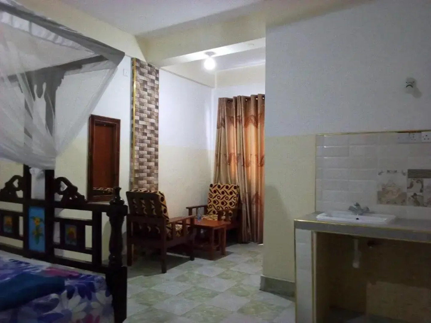 Premier Guest Residence Hotel