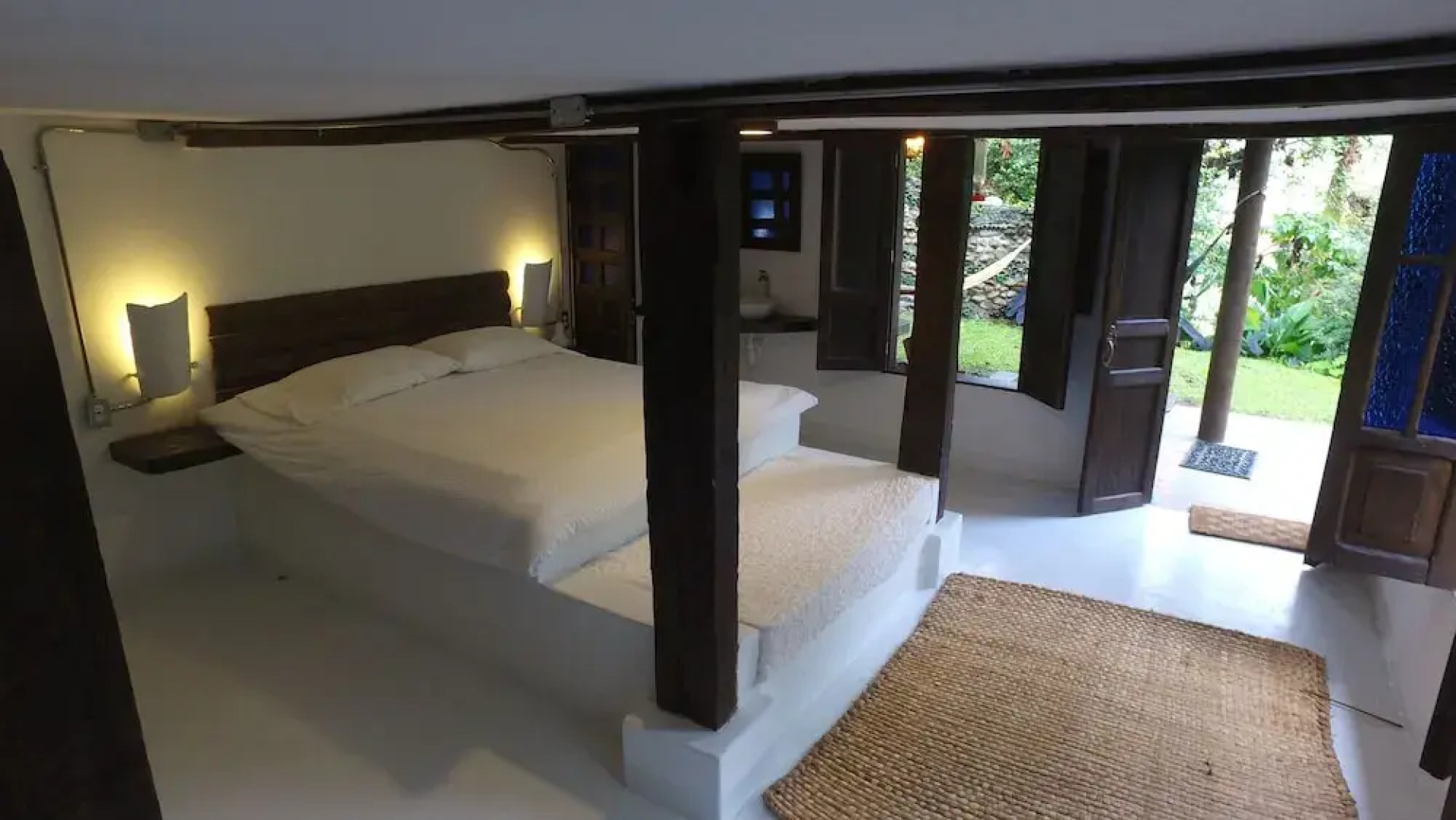 Viga Vieja el Jardin By Nomad Guru