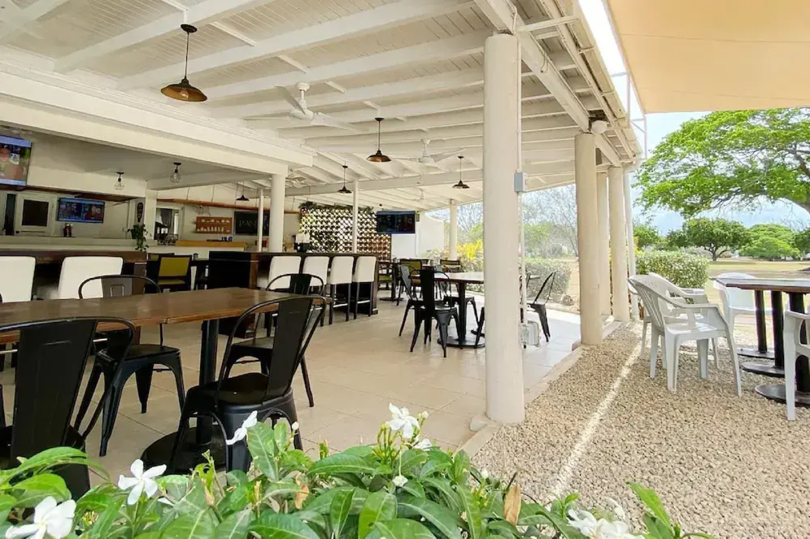 Rockley Golf Orange Hill-2bd By Zenbreak