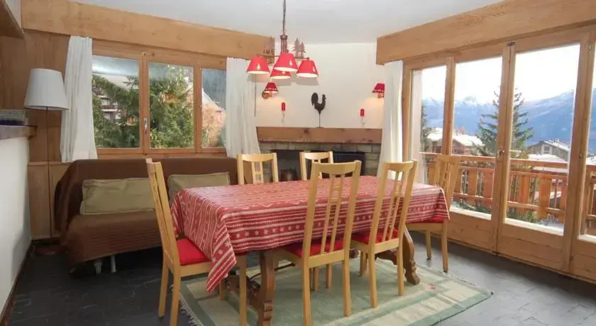 Two-Bedroom Apartments Romaine