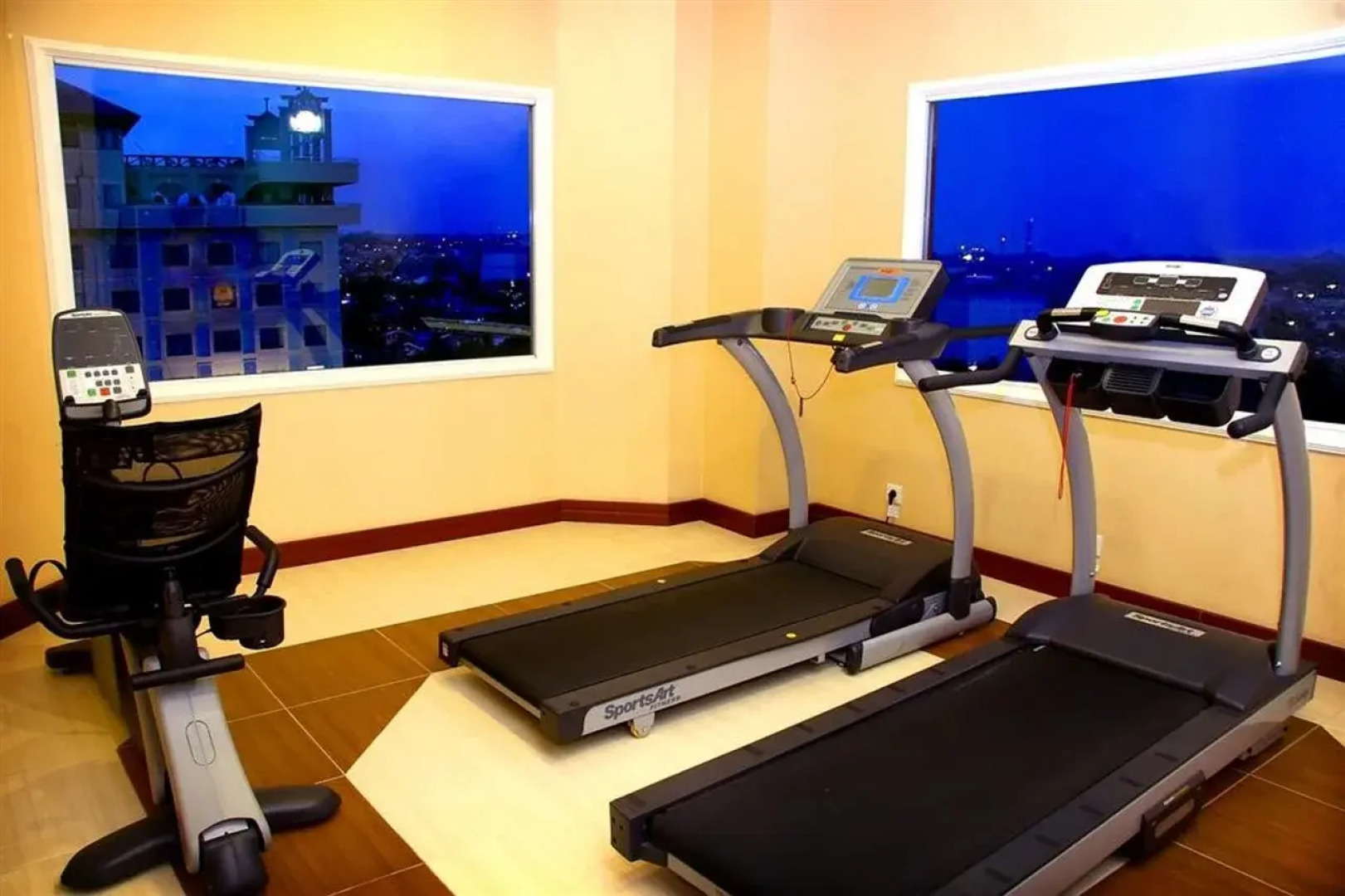 Hotel Grand Tiga Mustika