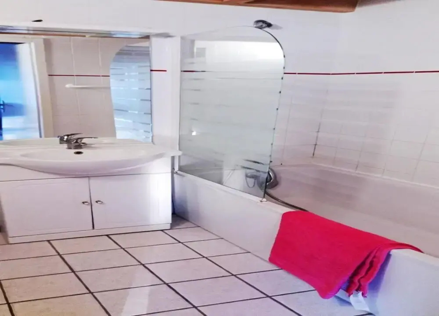 Apartment on Ile D'oleron Near the Beach