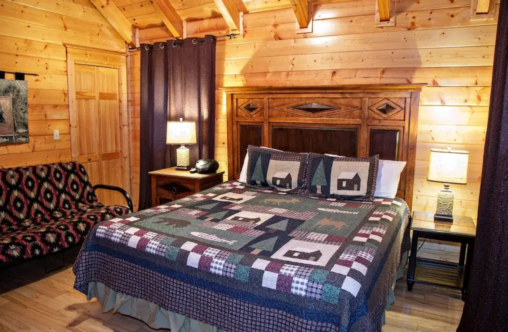 Million Dollar View 4 Bedrooms 5 Bathrooms Cabin