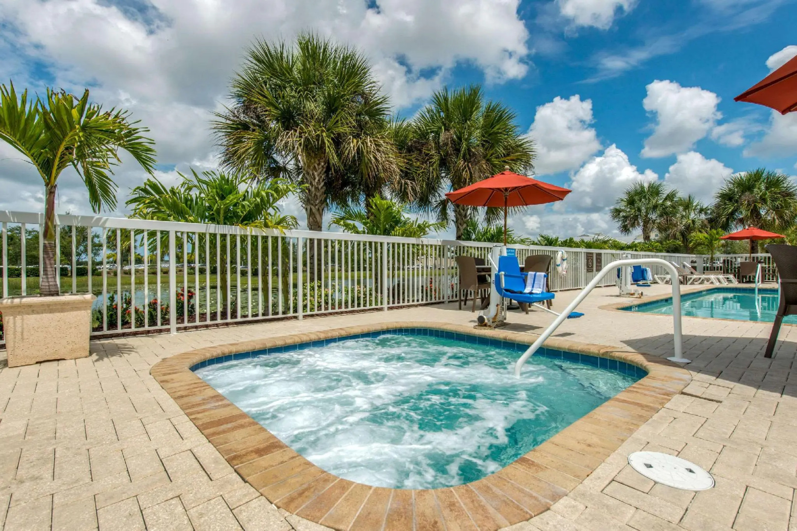 Comfort Suites Sarasota - Siesta Key