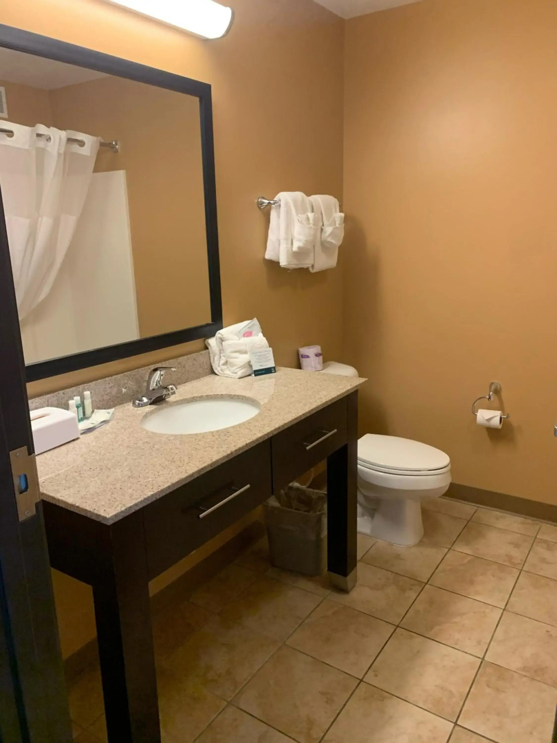 Quality Inn & Suites Minot North