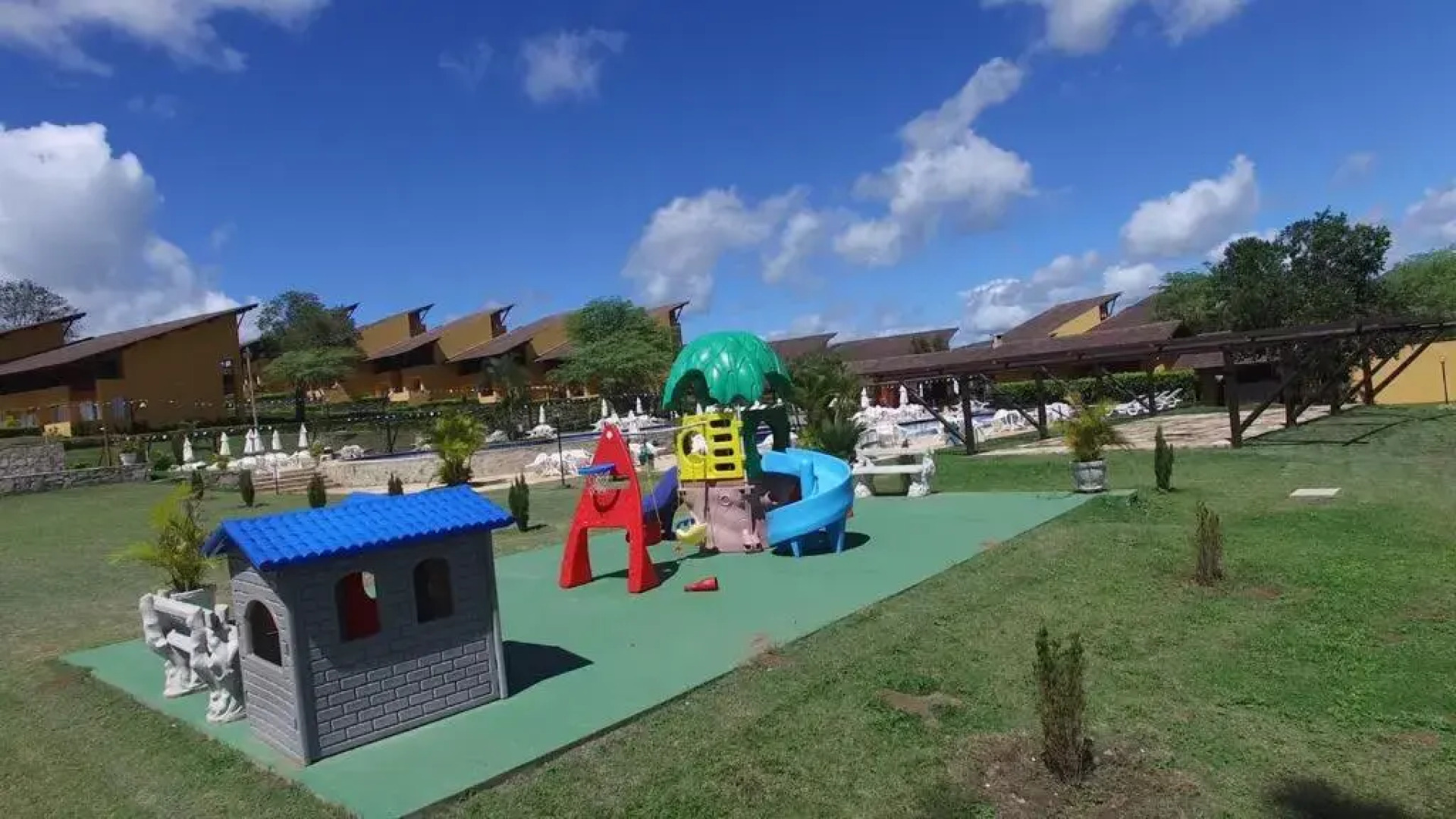 Winterville Flats & Bangalos