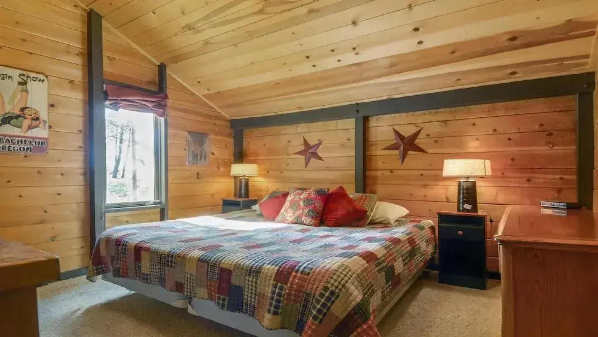 Cluster Cabin 26