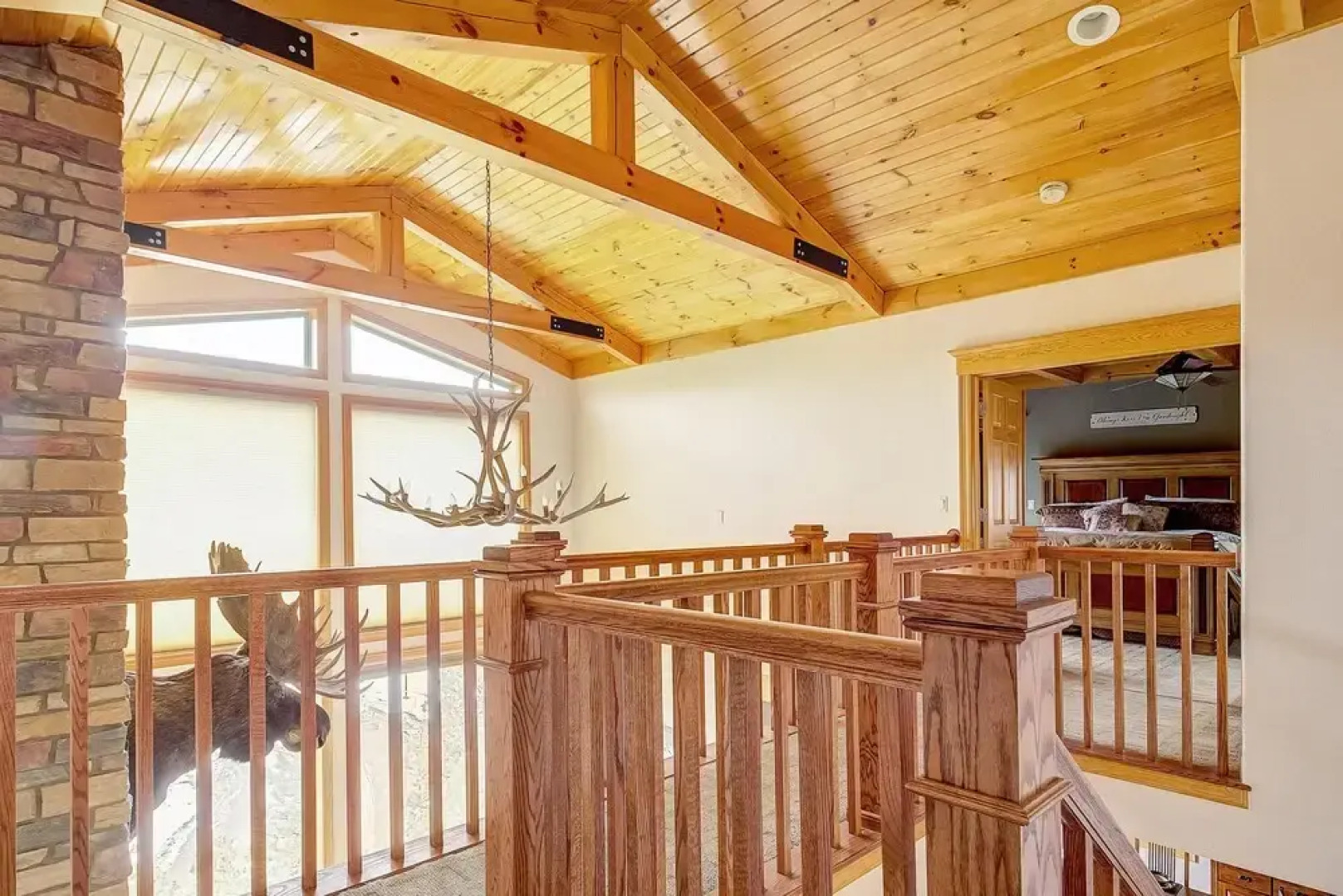 Secluded & Spacious Mountain Getaway