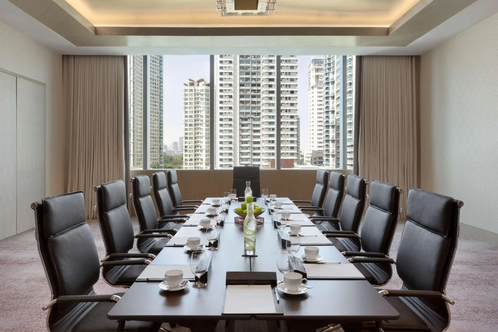 Shangri-La The Fort, Manila