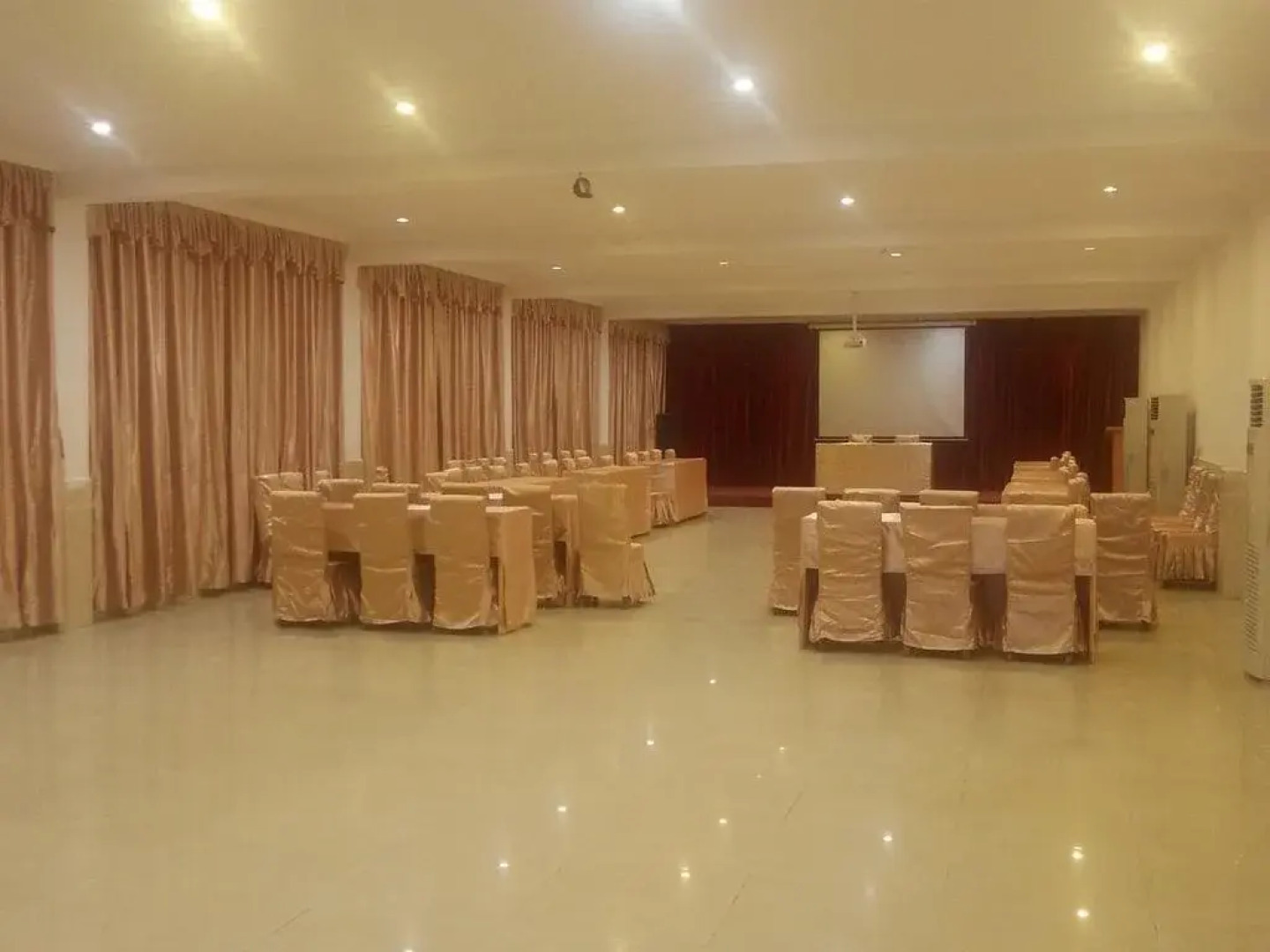 Zhuhai Yujingwan Holiday Hotel