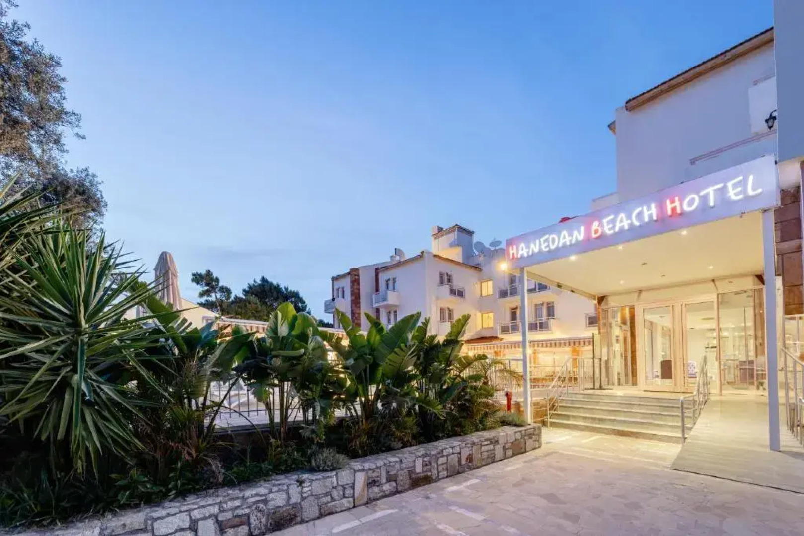 Hanedan Beach Hotel
