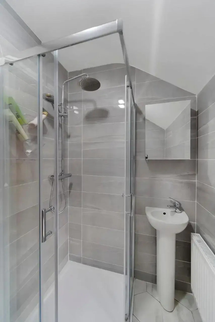 NEW Glenside Abbey sleeping 7 guests